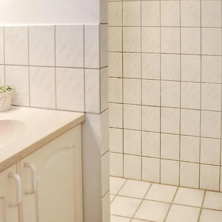 Three-bedroom Holiday In * Ebberup